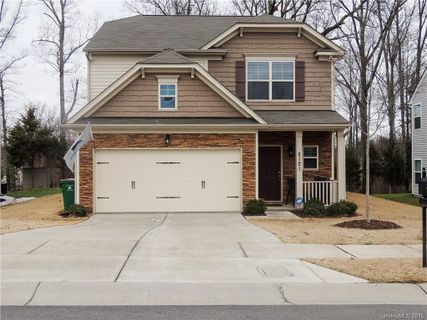 2121 Dave Thomas Lane