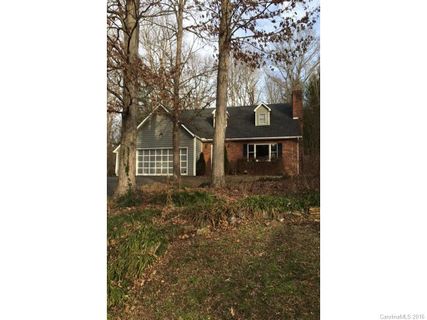 2 South Oaks Circle