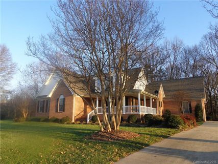 112 Hancock Crossing