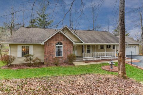 2741 Miller Lane sold home in Sycamore Hill, Hendersonville, NC