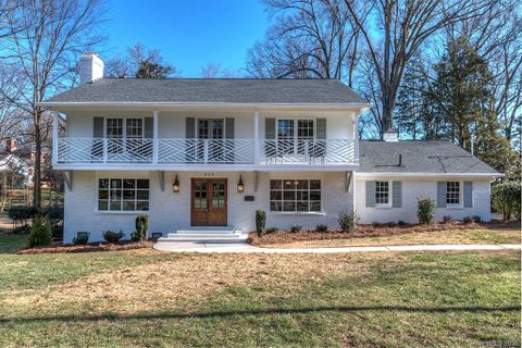 829 Greentree Drive