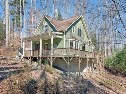 66 Abbey Lane sold home in Emerald Hills, Hendersonville, NC