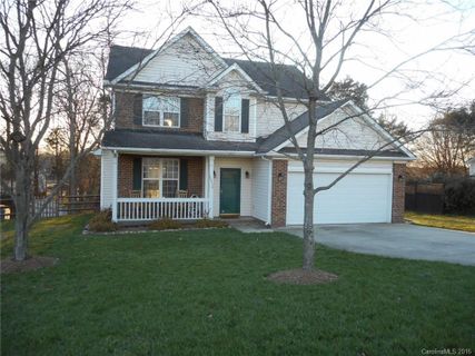 10820 Hunters Trace Court sold home in Hampton Glen, Charlotte, NC