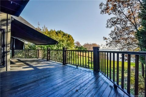 1270 Starboard Lane sold home in King Cove, Stanley, NC