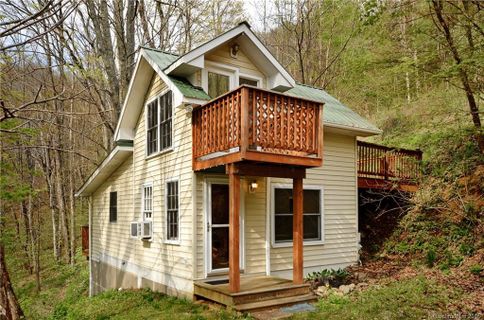 25 Listening Cove sold home in Sacred Cove Estates, Clyde, NC