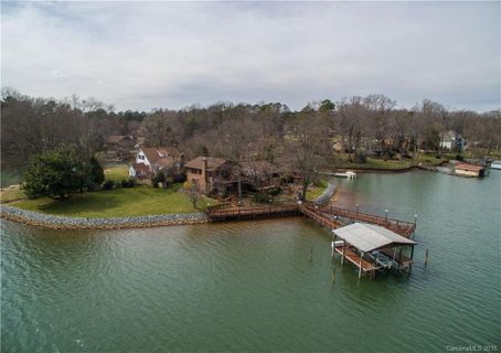 124 Island Lane