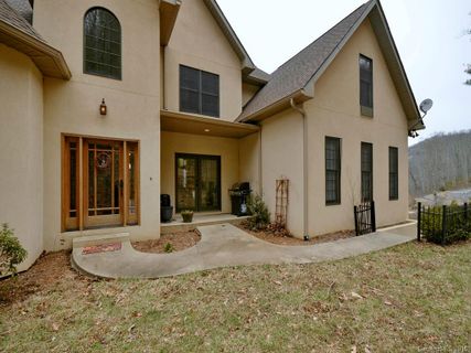 61 Mcintyre Drive sold home in Glen Merrill, Asheville, NC