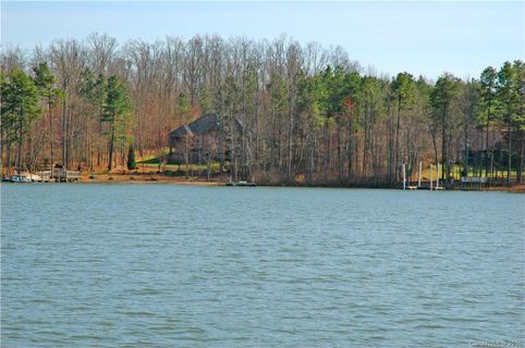 5715 Mountain Point Lane