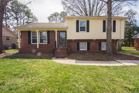 1916 Bentley Place