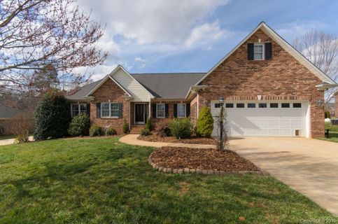 2933 Weatherfield Drive