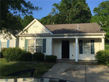 2714 Meadow Knoll Drive sold home in Meadow Hills, Charlotte, NC