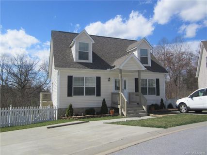 23 W Newberry Drive
