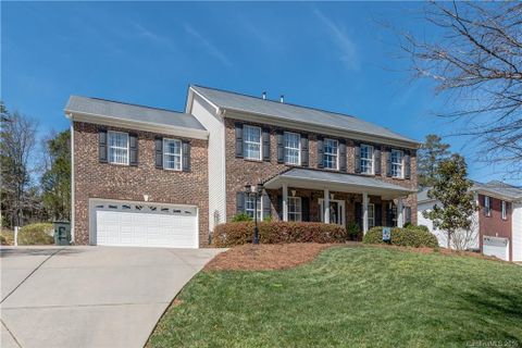 1053 Arrowhead Drive