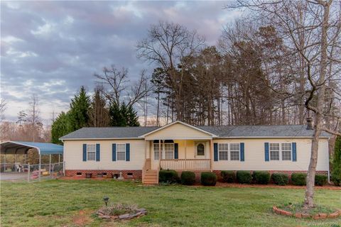 5121 Greenleaf Court sold home in Park Creek, Mount Holly, NC