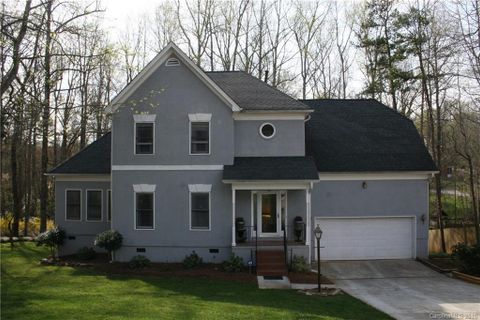 6807 Loretta Place
