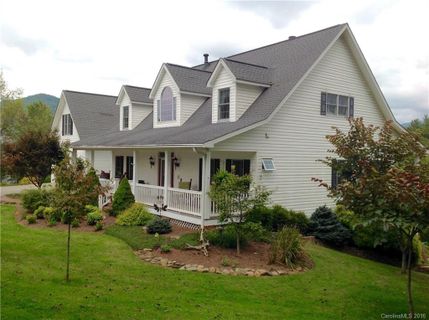 111 Horseshoe Trail