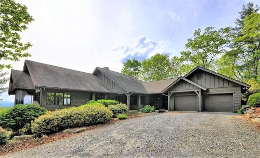1447 Kentwood Lane
