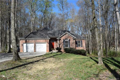 2022 Pinebrook Circle sold home in Lewis Forest, Charlotte, NC