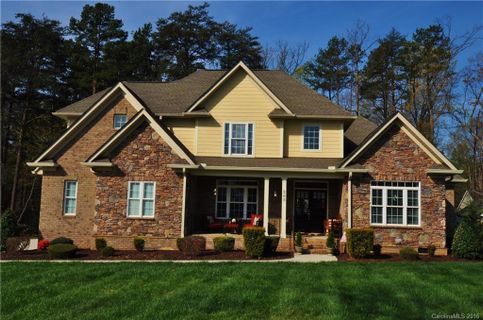 265 Woodstream Circle
