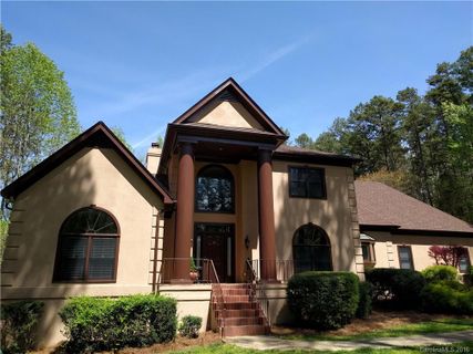 8535 Foxbridge Drive
