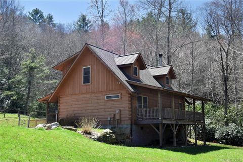 36 Flossie Bell Lane sold home in Carvers Crossing, Waynesville, NC