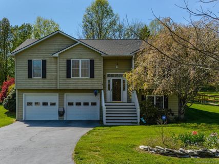 Previously sold for $283,500
