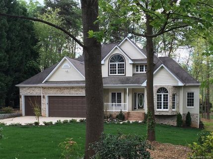 Previously sold for $488,500