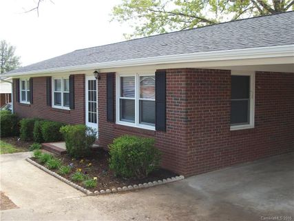 4022 Angus Drive
