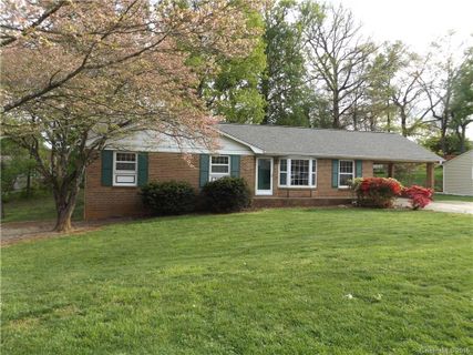 4820 Kennedy Street sold home in Olde Well South, Hickory, NC