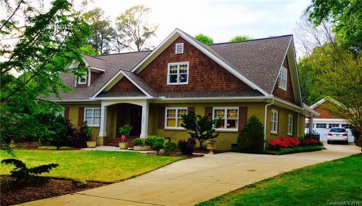 131 Heathwood Road sold home in Wendover Hills, Charlotte, NC