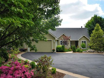 33 Lark Court sold home in Laurel Ridge, Waynesville, NC
