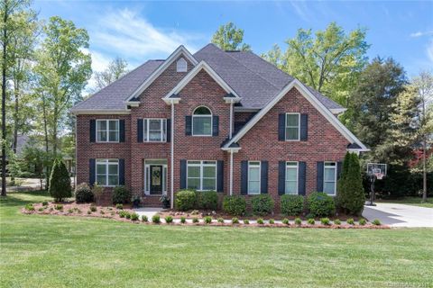 1012 Waterview Lane