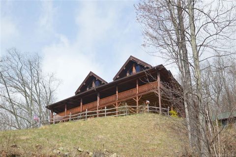 82 Hornbuckle Drive 38,39,41,42,49,28