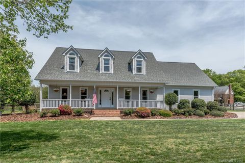 3000 Tradd Drive