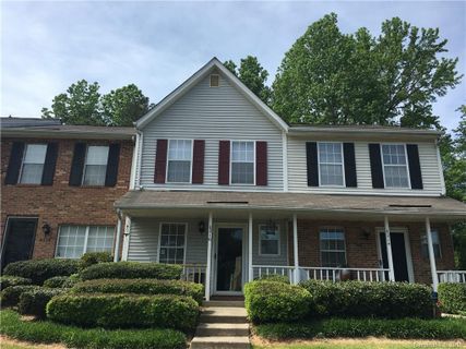 6216 Windsor Gate Lane sold home in Windsor Grove Homes, Charlotte, NC