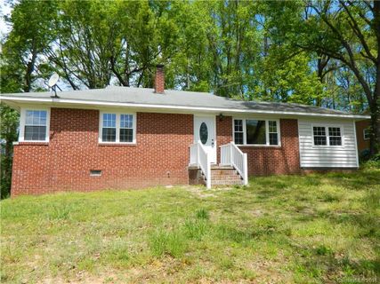 2049 Woodcrest Circle 11