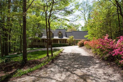 1095 Saddle Drive