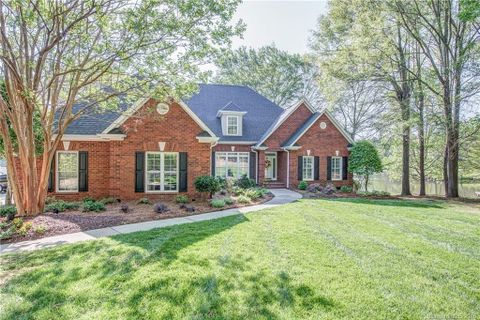 Previously sold for $860,000