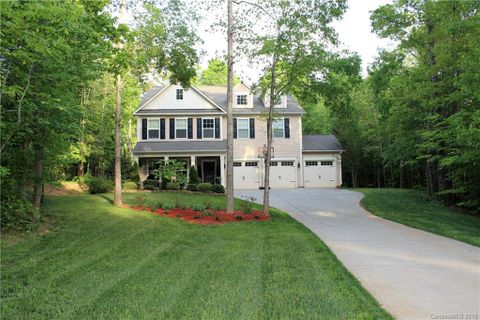 2513 Labelle Drive 8