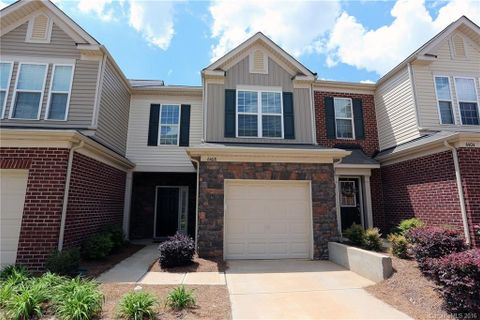 Previously sold for $239,000
