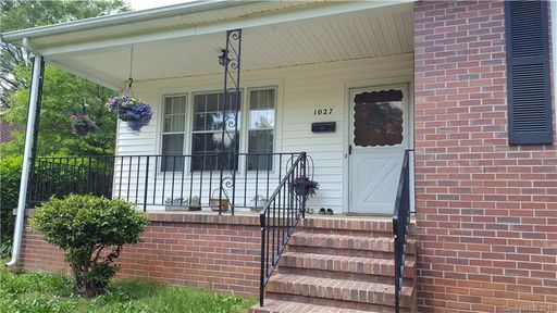 1027 Paramount Circle 9