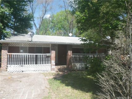 1705 Finchley Drive