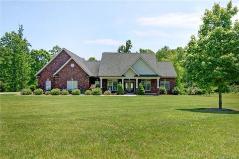 152 Cedar Lake Drive