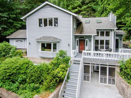 205 Cedarview Drive sold home in Pioneer Trails, Asheville, NC