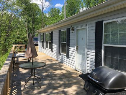 12 Honey Locust Lane sold home in Locust Knoll, Candler, NC