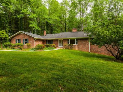 11 Westbridge Drive