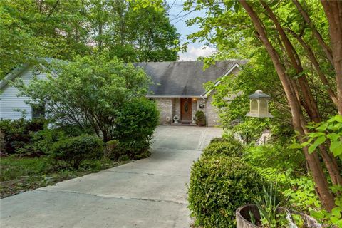 115 Little Creek Lane sold home in Hooter Hollow, Maggie Valley, NC
