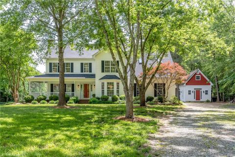 6921 Spruce Pine Trail sold home in Providence Pines, Waxhaw, NC