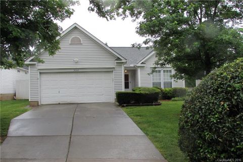 9040 Shenington Place sold home in Braemar, Charlotte, NC
