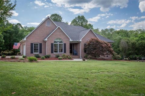 202 Ridge Creek Court